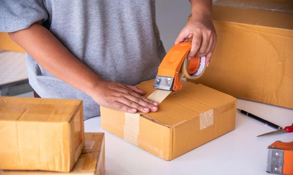 How to Seal Corrugated Cartons Efficiently?